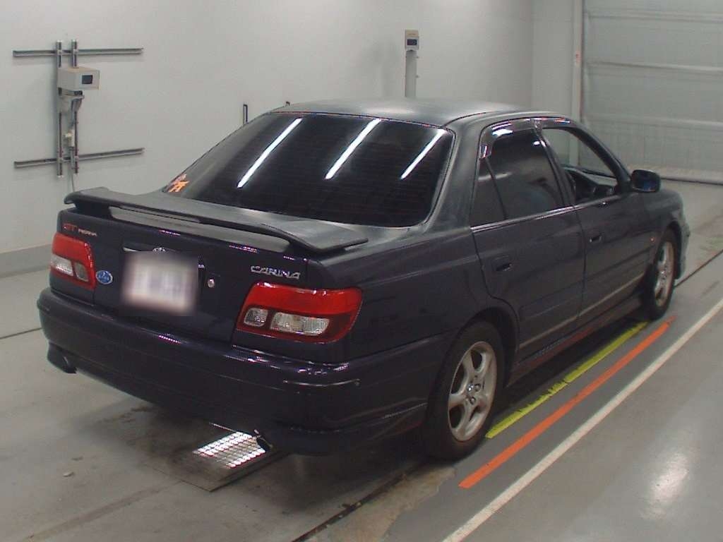 TOYOTA CARINA