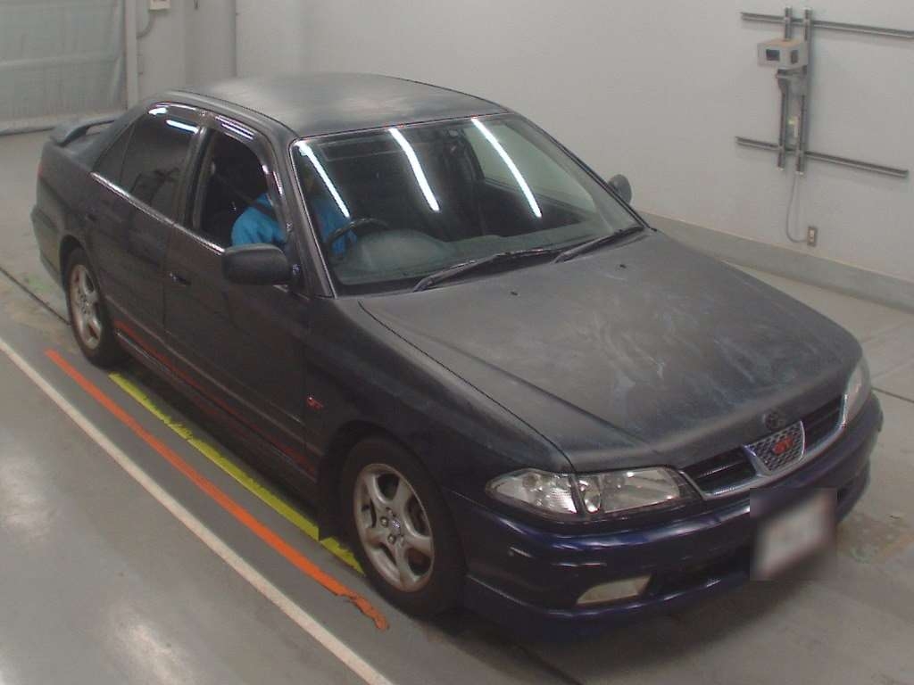TOYOTA CARINA