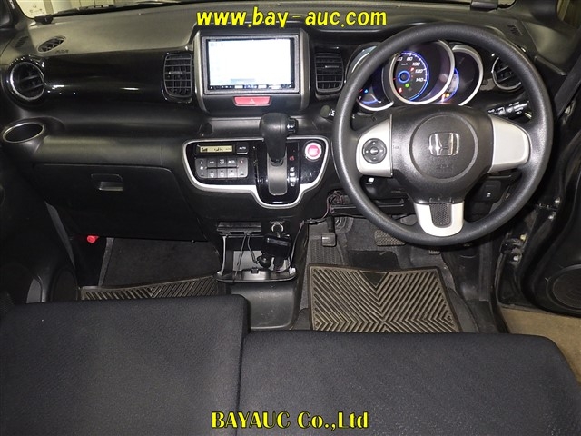 HONDA N-BOX+