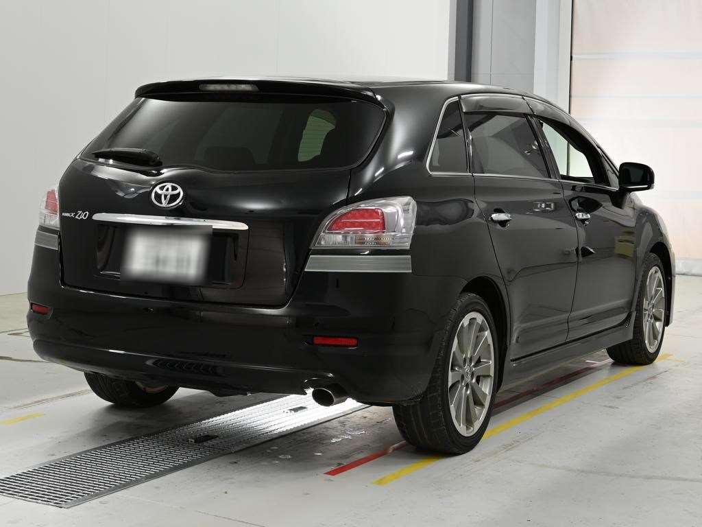 TOYOTA MARK X ZIO