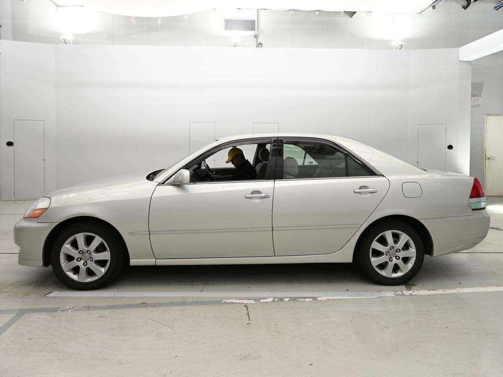 TOYOTA MARK II