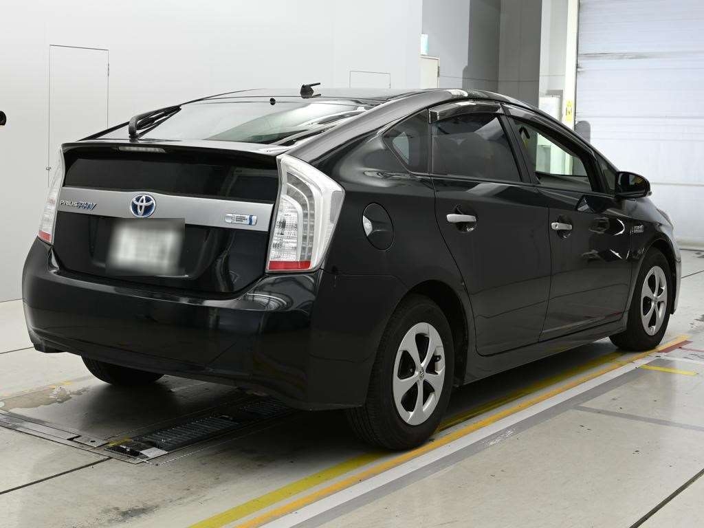 TOYOTA PRIUS PHV