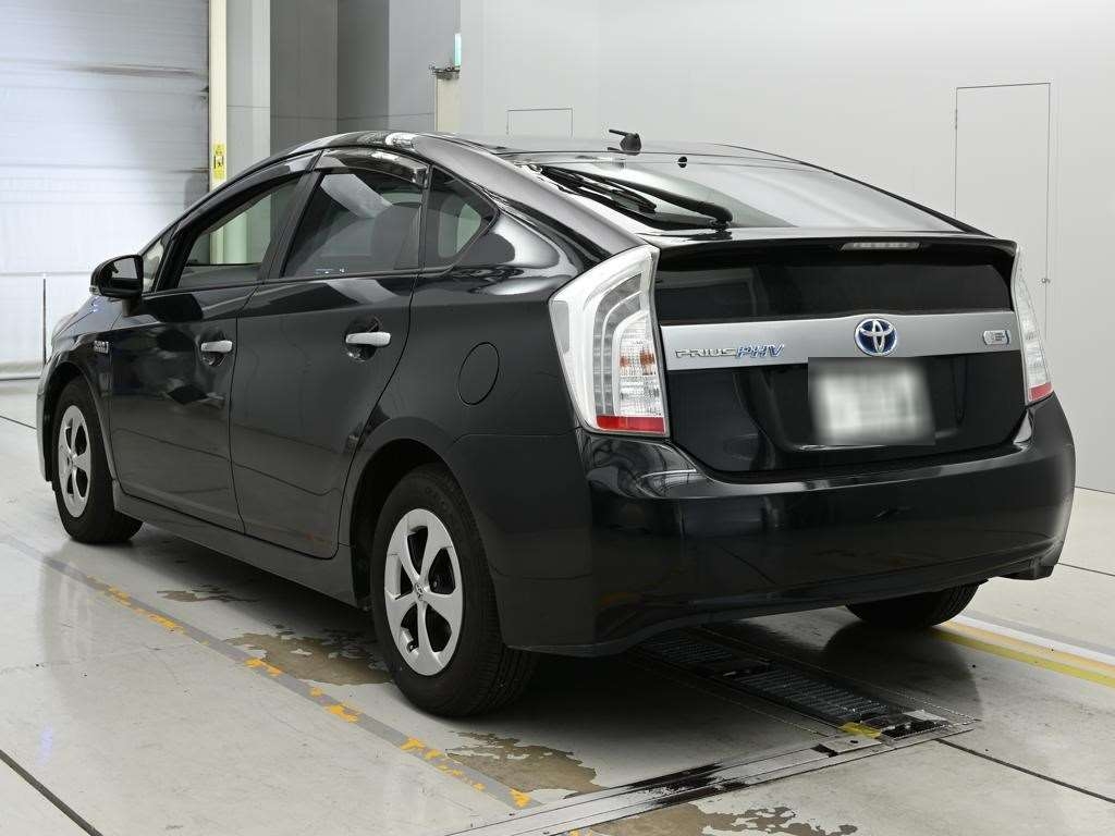 TOYOTA PRIUS PHV