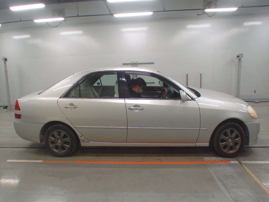 TOYOTA MARK II