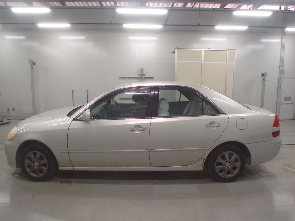 TOYOTA MARK II