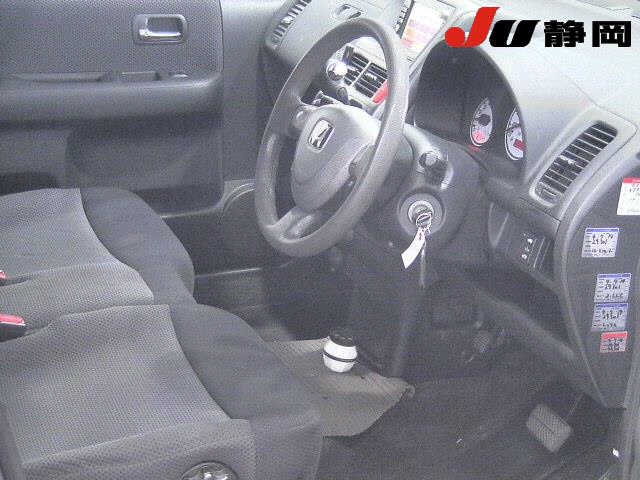 HONDA MOBILIO SPIKE