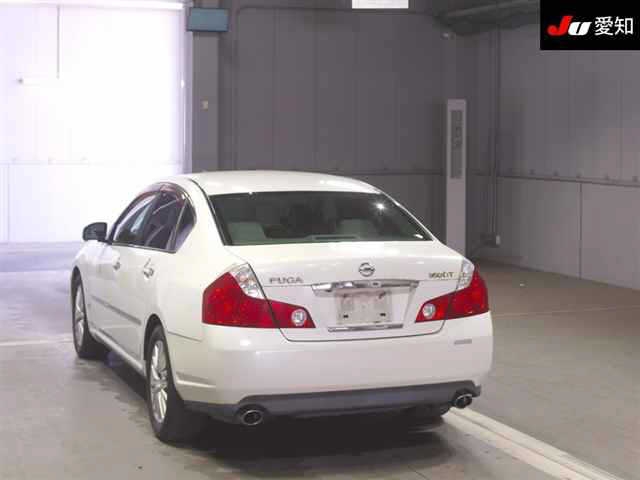 NISSAN FUGA