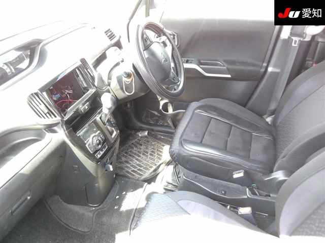 MITSUBISHI DELICA D:2