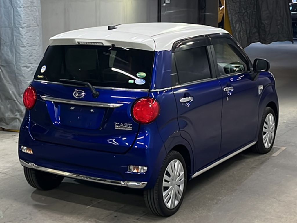 DAIHATSU CAST