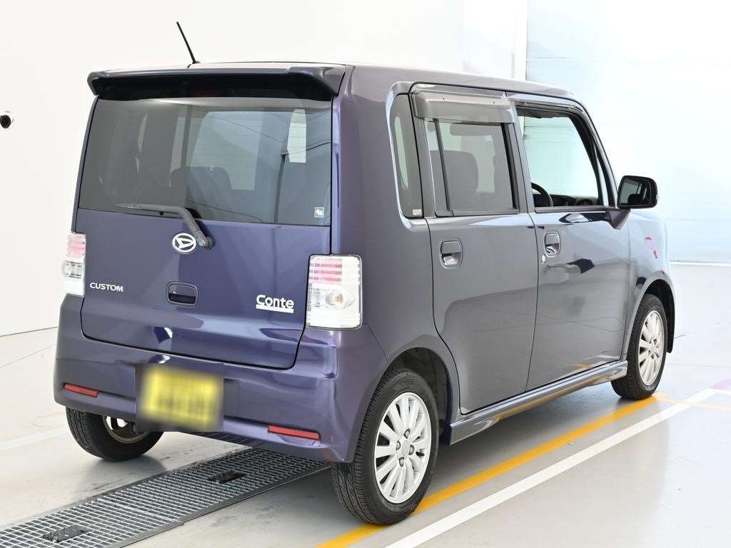 DAIHATSU MOVE CONTE