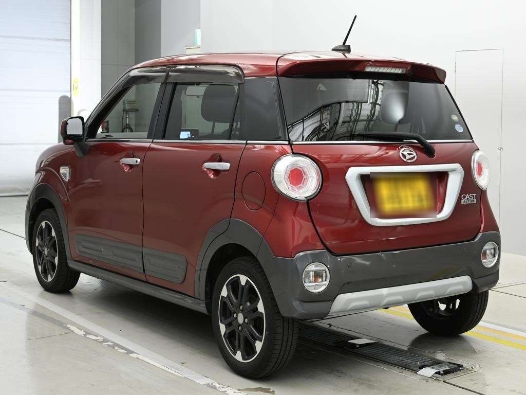 DAIHATSU CAST