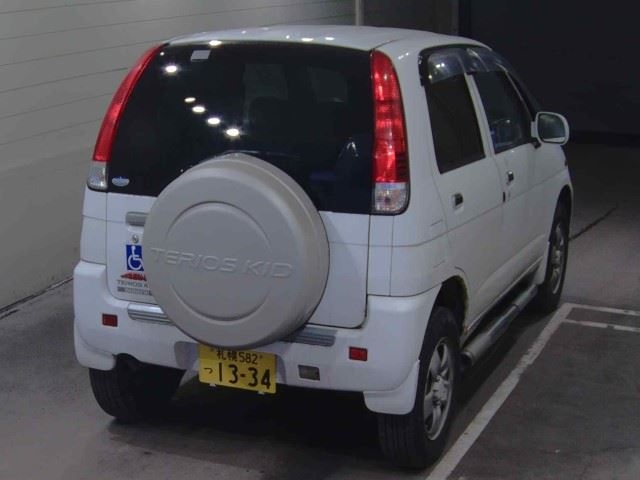 DAIHATSU TERIOS KID