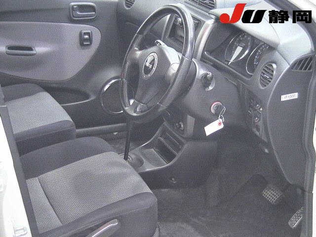 DAIHATSU MIRA AVY