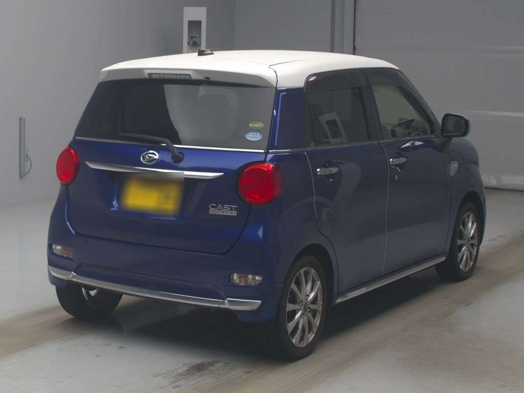 DAIHATSU CAST