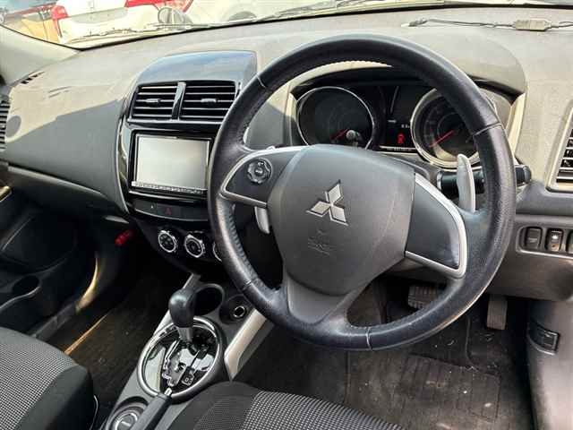 MITSUBISHI RVR