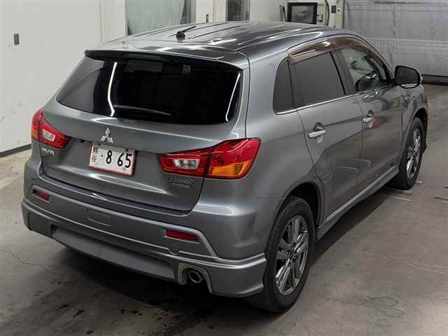 MITSUBISHI RVR