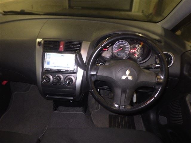 MITSUBISHI COLT PLUS