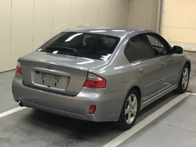 SUBARU LEGACY B4