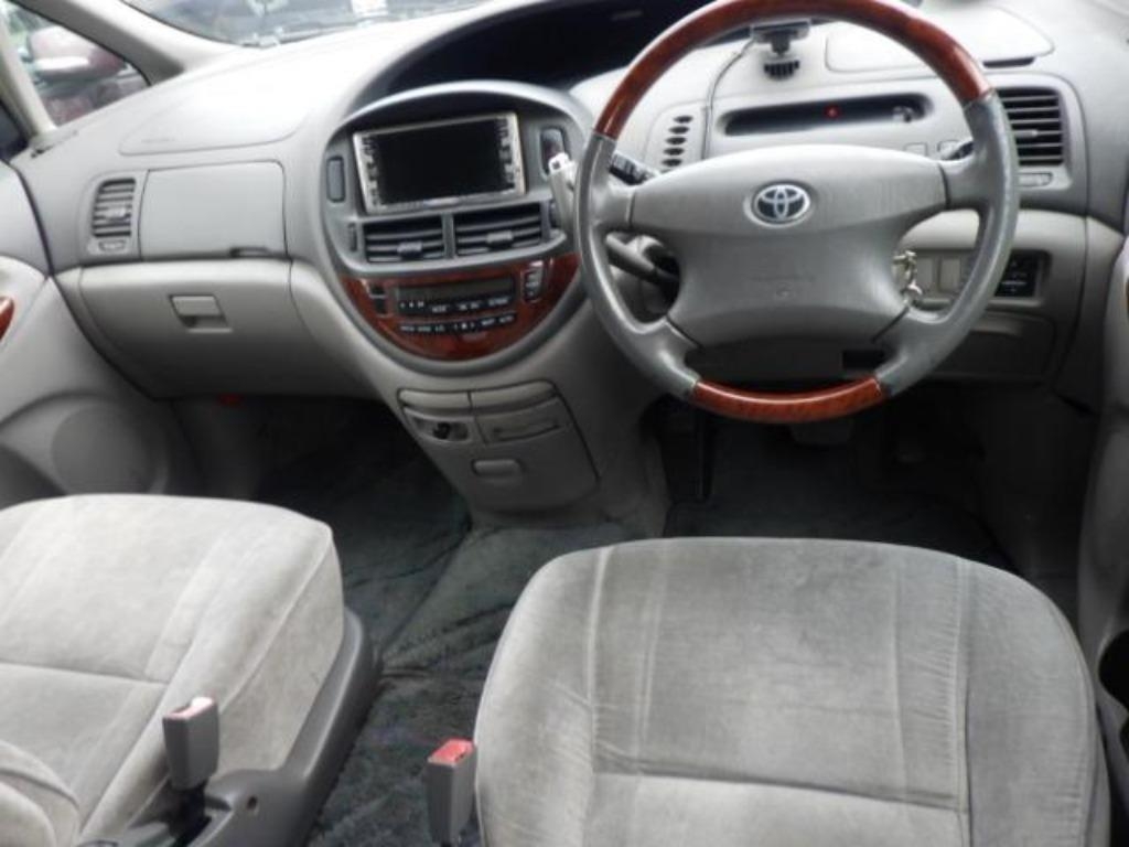 TOYOTA ESTIMA