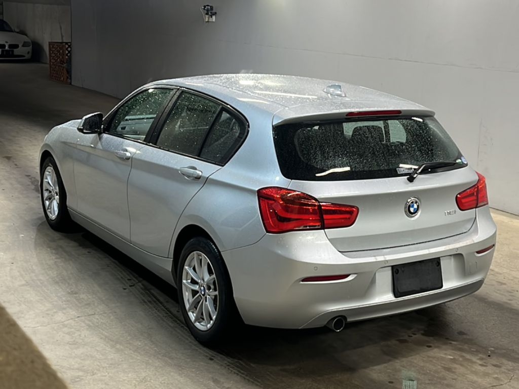 BMW 1-SERIES