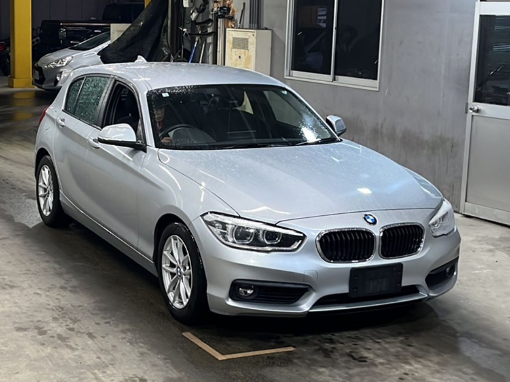 BMW 1-SERIES