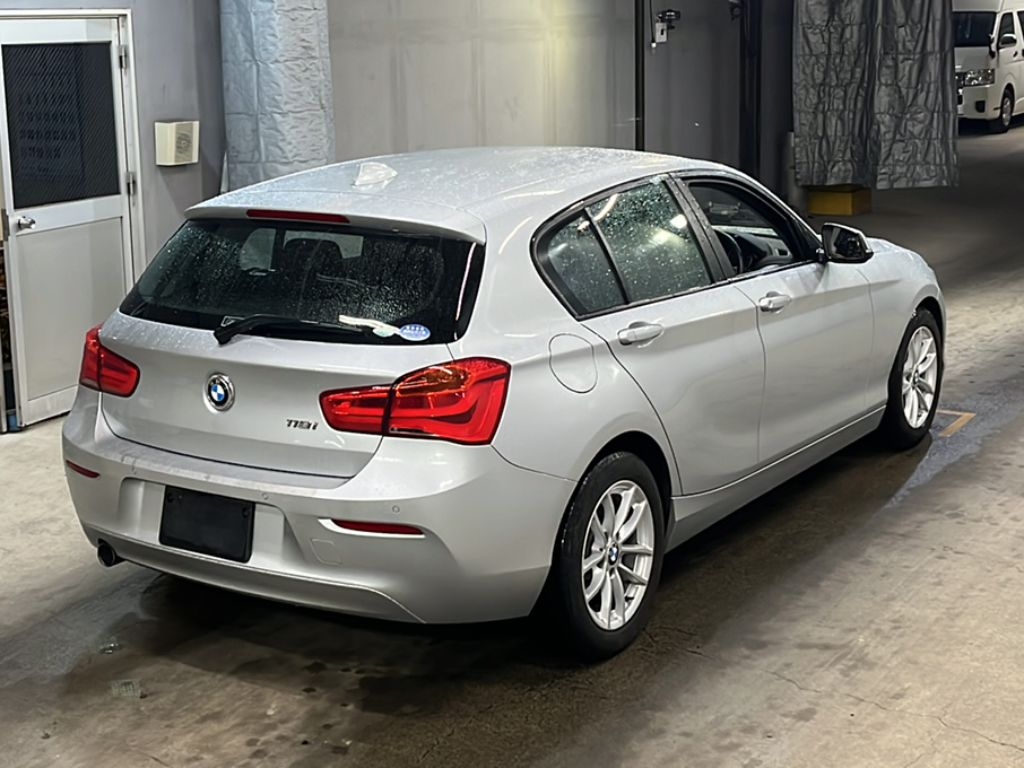 BMW 1-SERIES