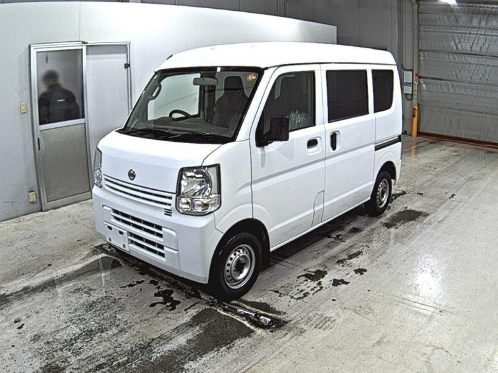 NISSAN NV100 CLIPPER