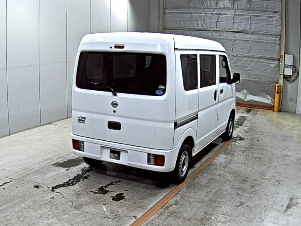 NISSAN NV100 CLIPPER