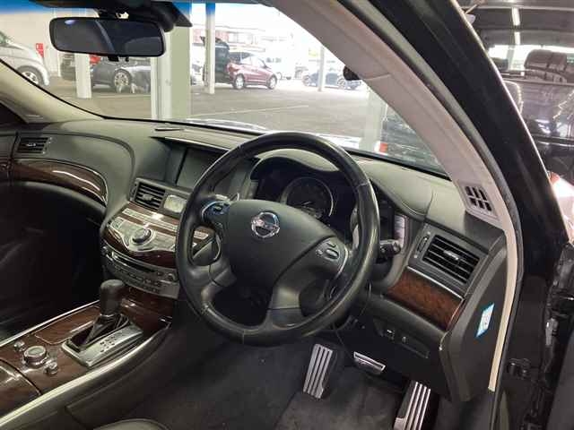 NISSAN FUGA