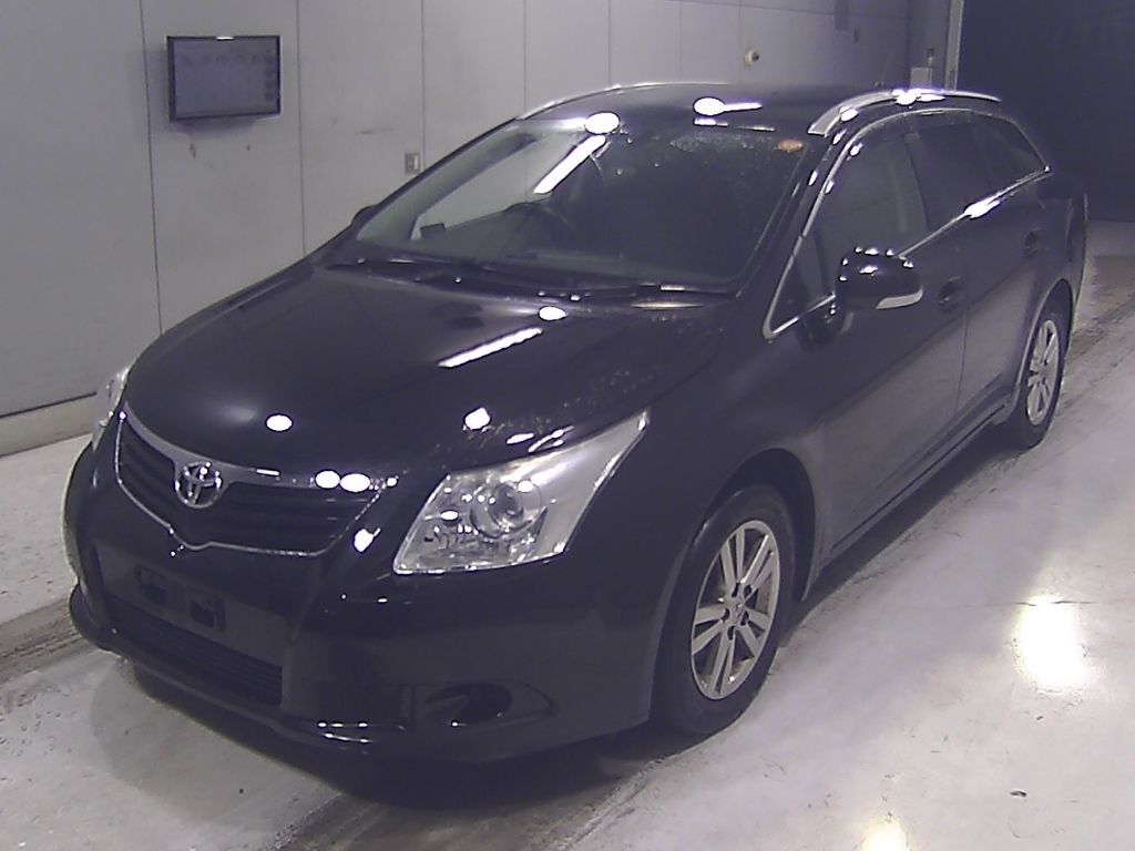 TOYOTA AVENSIS