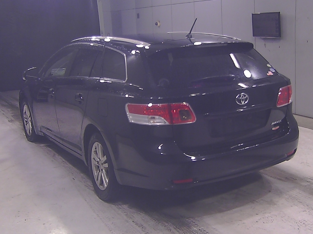 TOYOTA AVENSIS