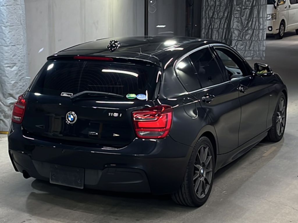 BMW 1-SERIES