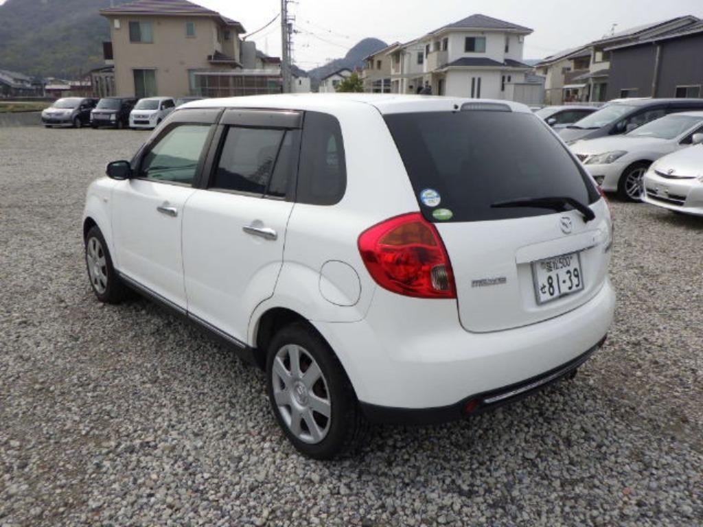 MAZDA VERISA