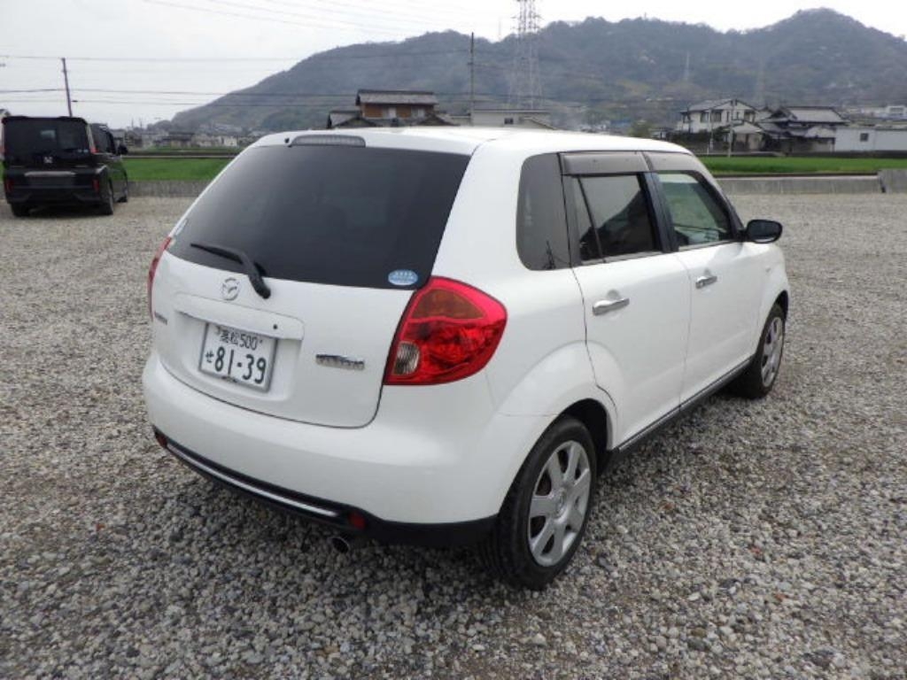 MAZDA VERISA