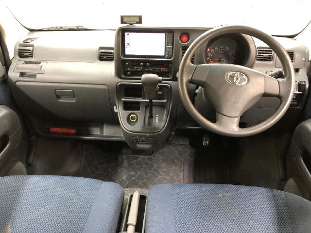 TOYOTA PIXIS VAN