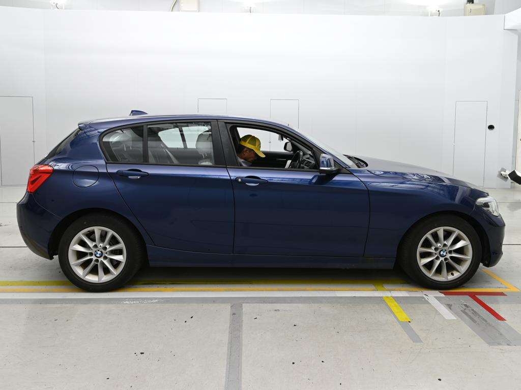BMW 1-SERIES