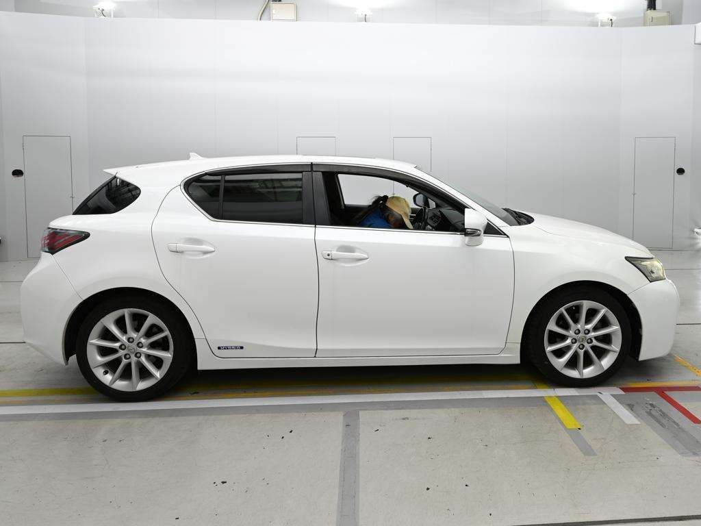 LEXUS CT200H