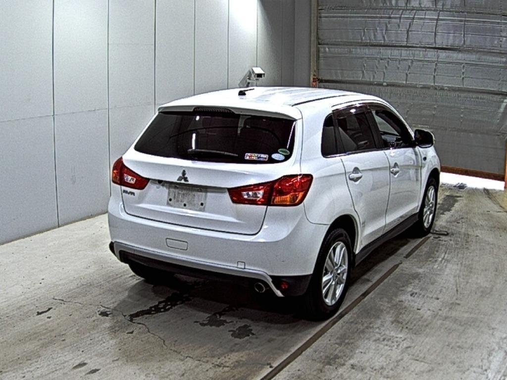 MITSUBISHI RVR
