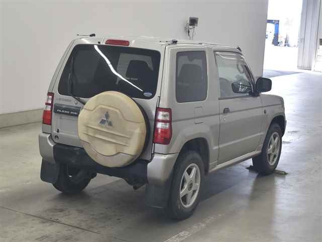 MITSUBISHI PAJERO MINI