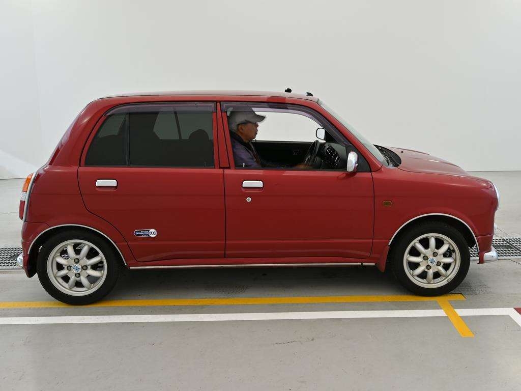 DAIHATSU MIRA GINO
