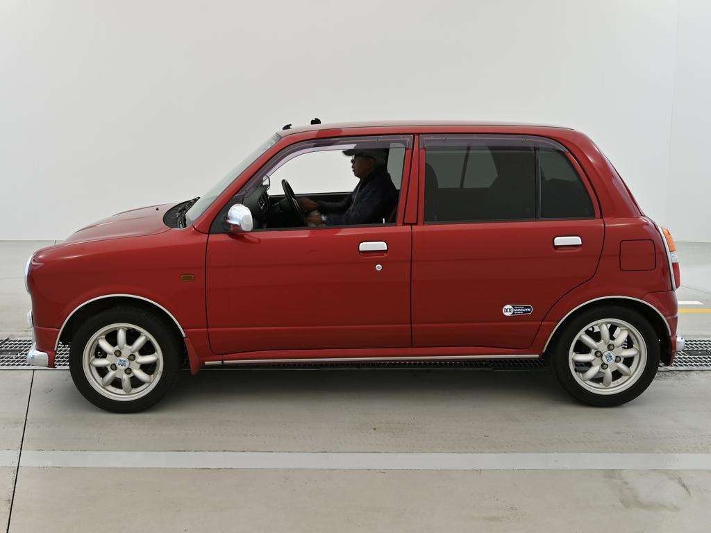 DAIHATSU MIRA GINO