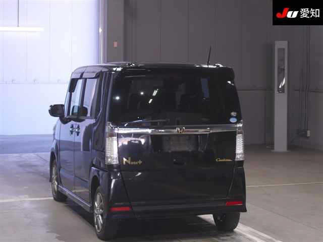 HONDA N-BOX+