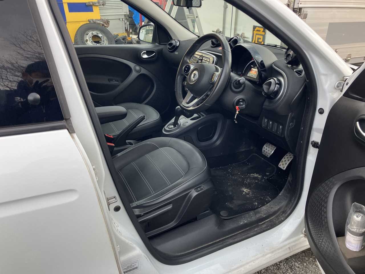 SMART FORFOUR