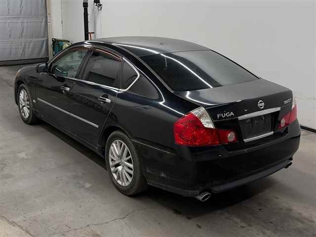 NISSAN FUGA