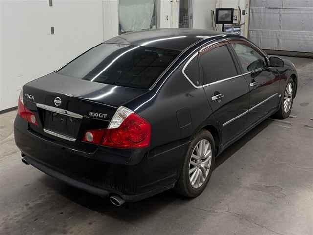 NISSAN FUGA