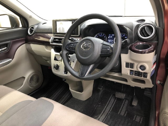DAIHATSU CAST