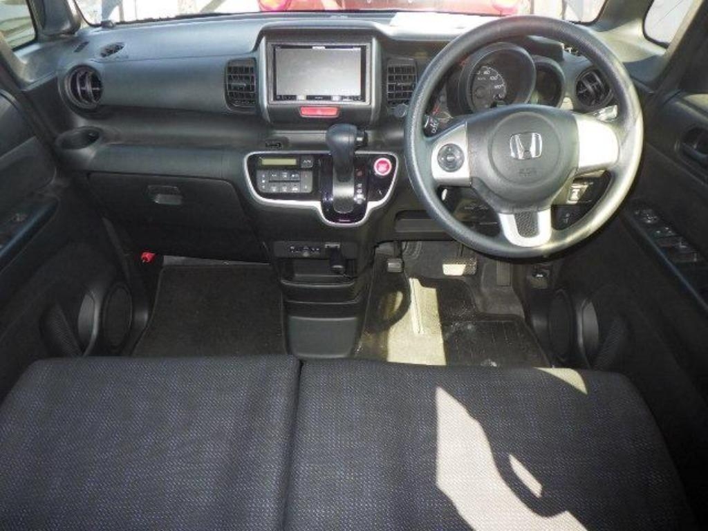 HONDA N-BOX