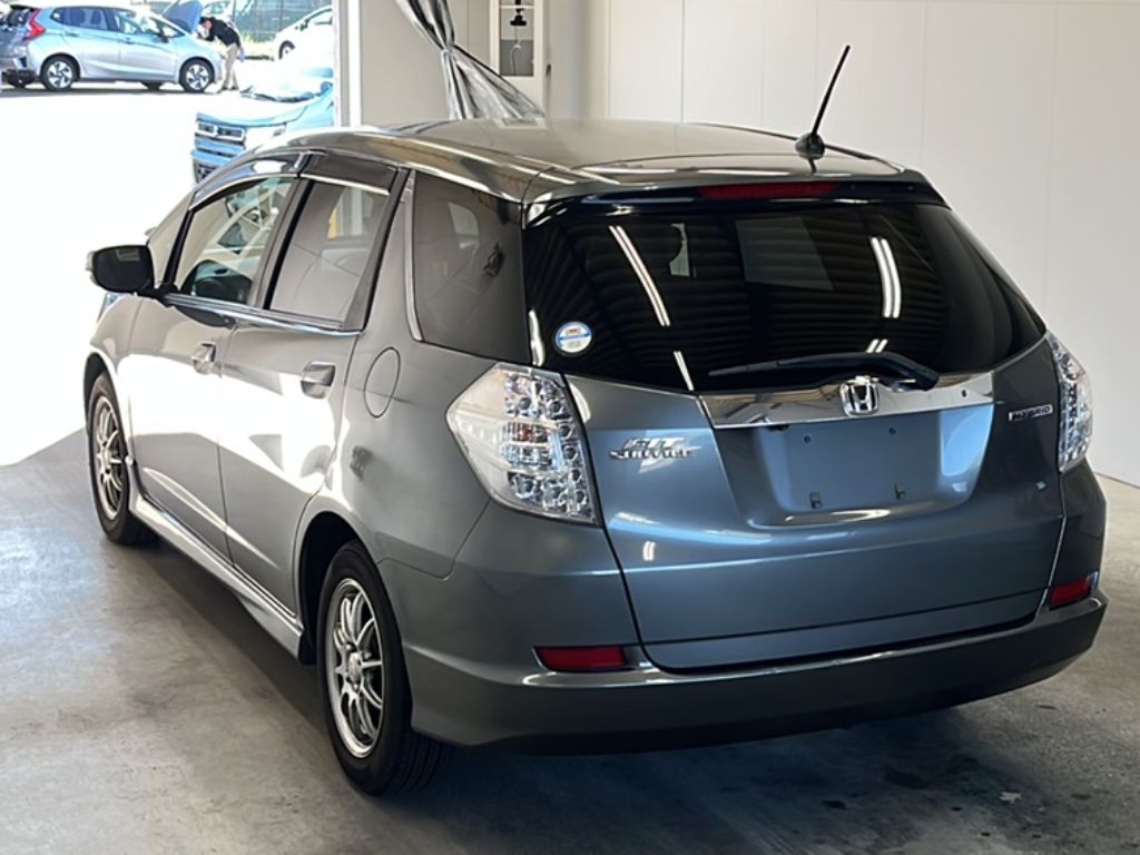 HONDA FIT SHUTTLE