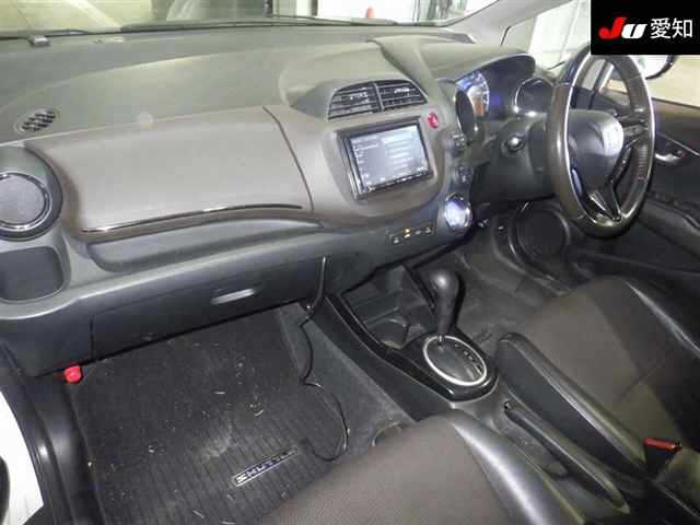 HONDA FIT SHUTTLE