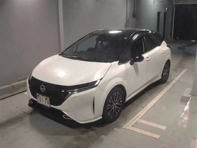 NISSAN AURA